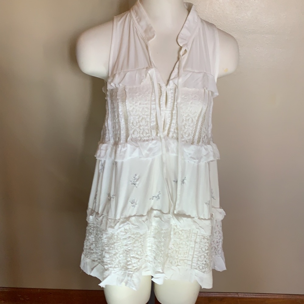 POL Sleeveless Frill Top - Picture 8 of 12